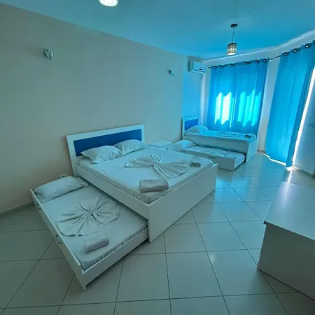 Comfort Hotel *