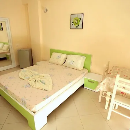 Hotel Comfort Shengjin